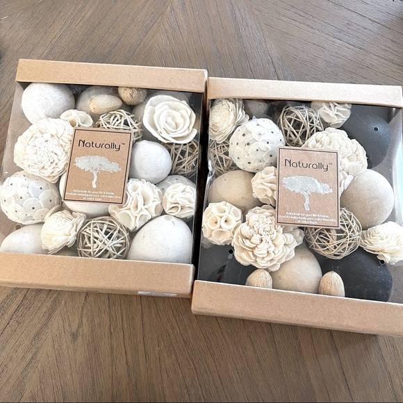 Naturally TM - Decorative Botanicals for the Home - Picture 1 of 5